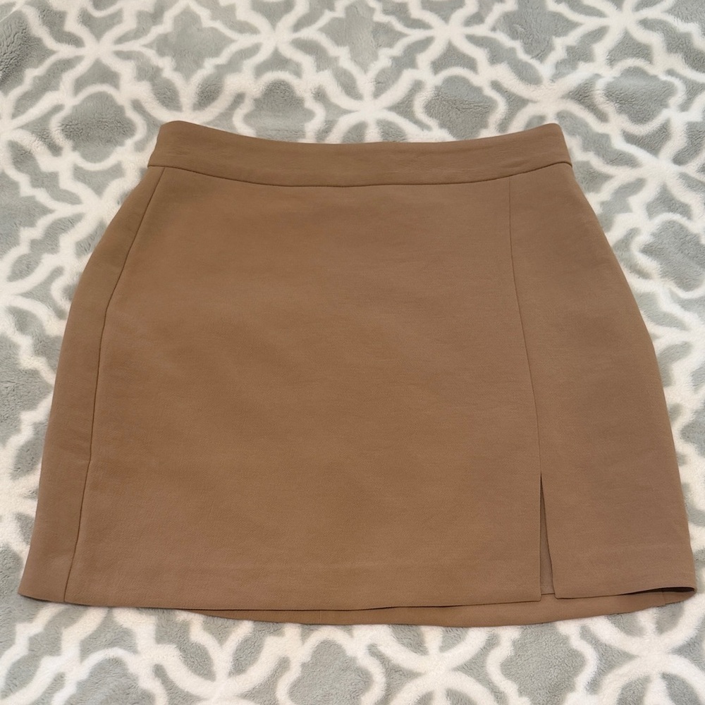Aritzia Wilfred Patio Mini Skirt Gold Camel Crepette Side Slit A-Line Skirt